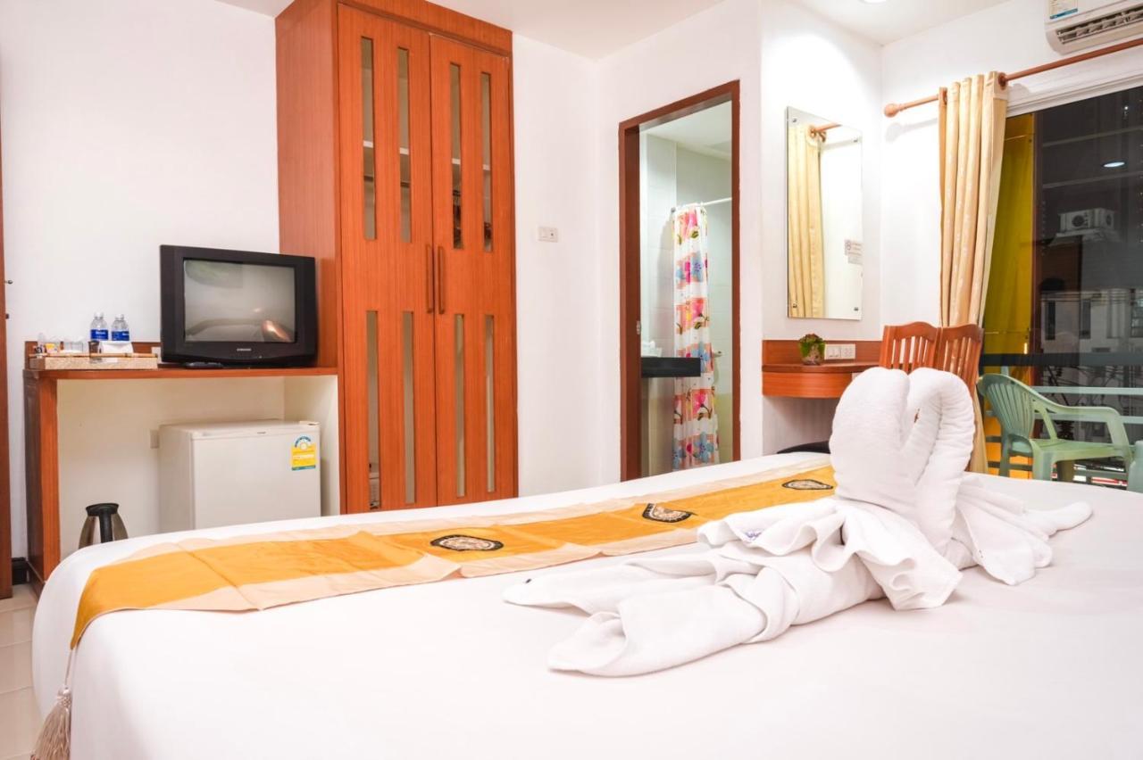 Neptuna Hotel Patong Exteriör bild