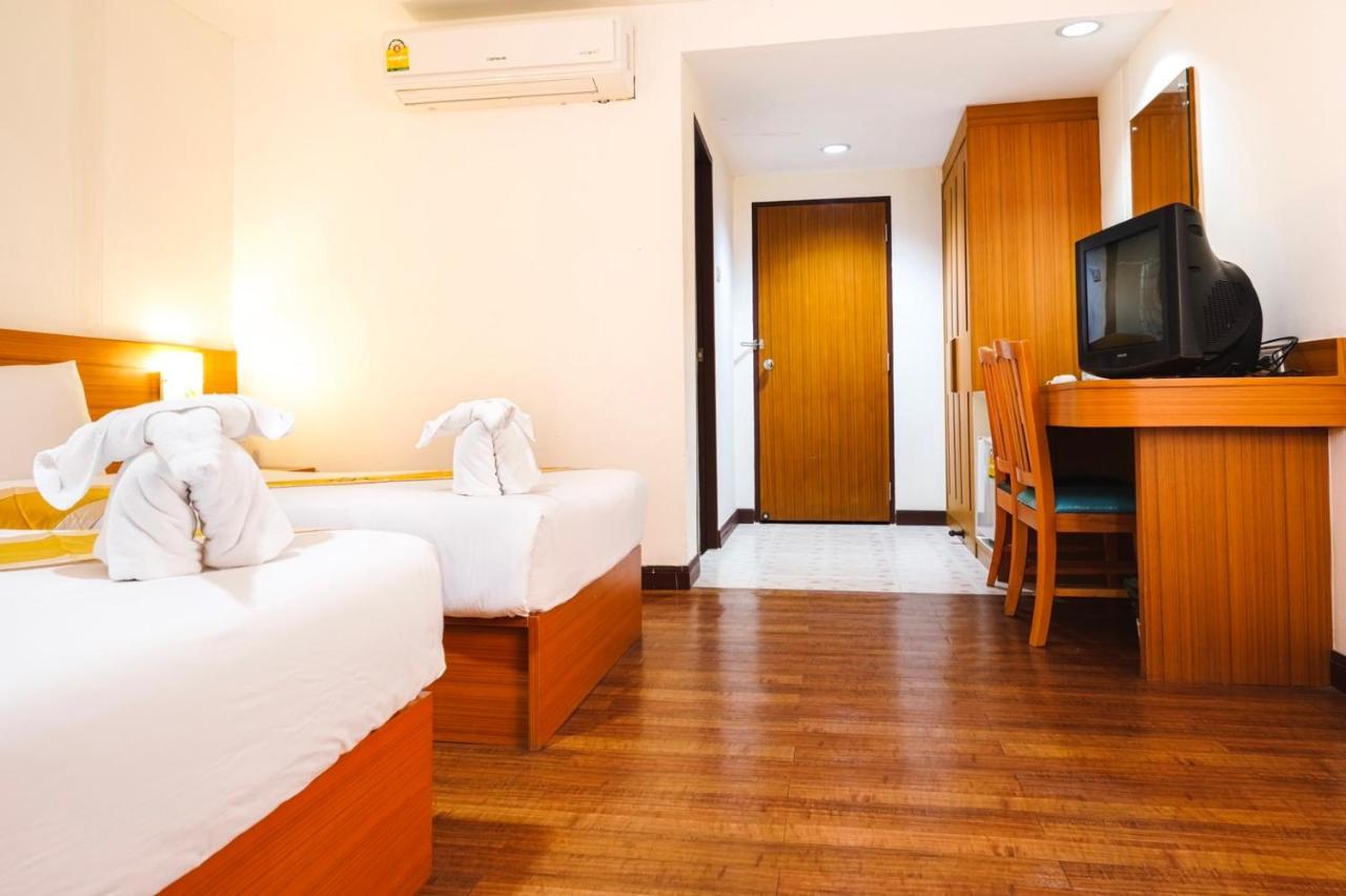 Neptuna Hotel Patong Exteriör bild